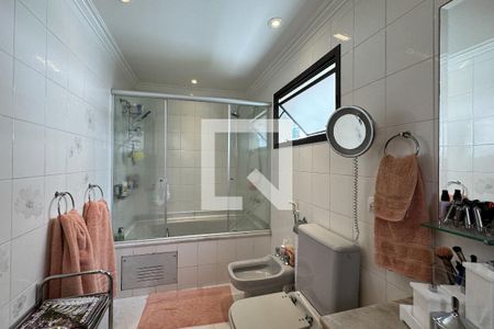 Apartamento à venda com 200m², 3 quartos e 3 vagasBanheiro da Suíte 1