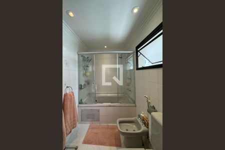 Apartamento à venda com 200m², 3 quartos e 3 vagasBanheiro da Suíte 1