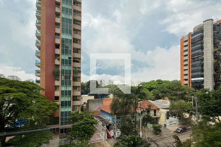Sacada de apartamento à venda com 3 quartos, 200m² em Indianópolis, São Paulo