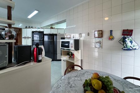 Apartamento à venda com 200m², 3 quartos e 3 vagasCopa