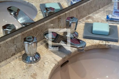 Apartamento à venda com 200m², 3 quartos e 3 vagasBanheiro da Suíte 2