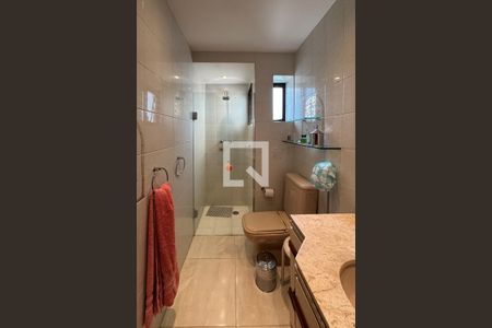 Apartamento à venda com 200m², 3 quartos e 3 vagasBanheiro da Suíte 2