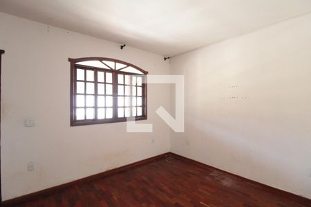 Casa para alugar com 90m², 4 quartos e 1 vagaSala