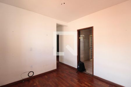 Sala de casa para alugar com 4 quartos, 90m² em Céu Azul, Belo Horizonte