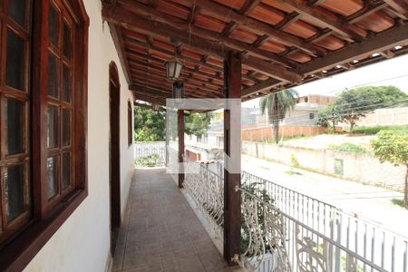 Casa para alugar com 90m², 4 quartos e 1 vagaVaranda