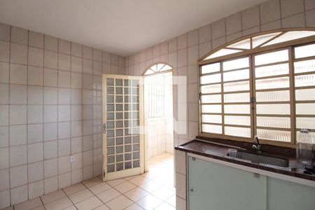 Casa para alugar com 90m², 4 quartos e 1 vagaCozinha