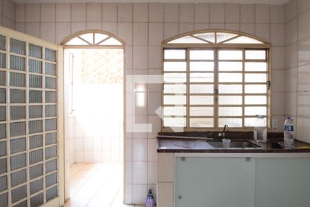 Casa para alugar com 90m², 4 quartos e 1 vagaCozinha