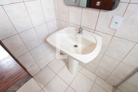 Casa para alugar com 90m², 4 quartos e 1 vagaBanheiro Social