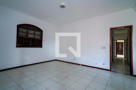 Sala de casa à venda com 3 quartos, 220m² em Maria Paula, Niterói