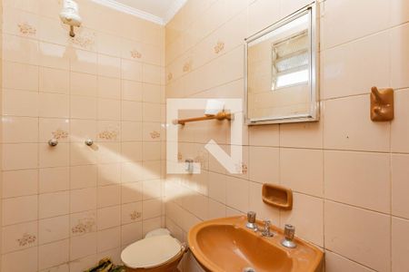 Casa à venda com 250m², 2 quartos e 4 vagasBanheiro de serviço