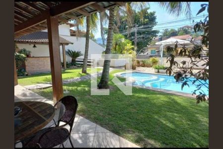 Casa à venda com 4 quartos, 350m² em Freguesia (Jacarepaguá), Rio de Janeiro