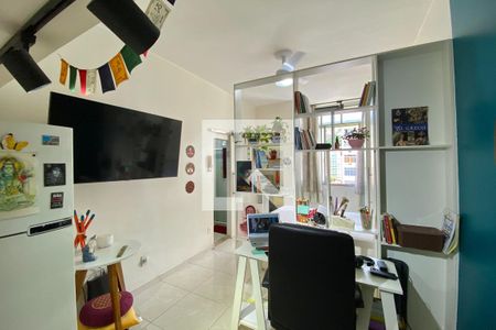 Sala/Quarto de apartamento à venda com 1 quarto, 27m² em Flamengo, Rio de Janeiro