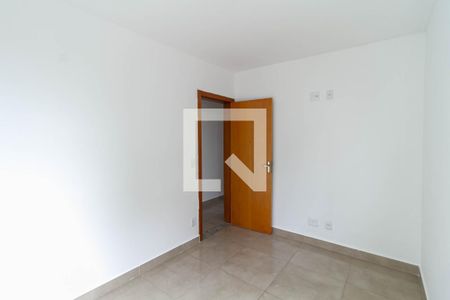 Quarto  de apartamento à venda com 2 quartos, 64m² em Cabral, Contagem
