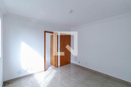 Sala  de apartamento à venda com 2 quartos, 64m² em Cabral, Contagem