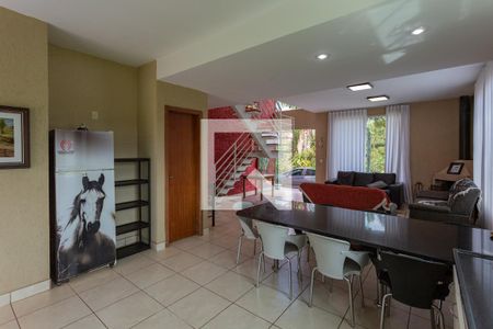 Cozinha de casa de condomínio à venda com 6 quartos, 220m² em Mingu, Nova Lima