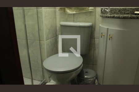 Casa de condomínio à venda com 160m², 3 quartos e 3 vagasBanheiro Suite 2