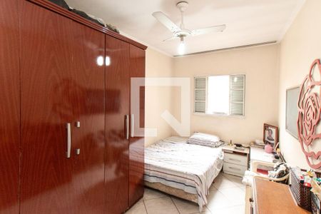 Casa à venda com 375m², 5 quartos e 2 vagasQuarto  