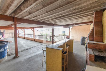 Casa à venda com 375m², 5 quartos e 2 vagasQuintal