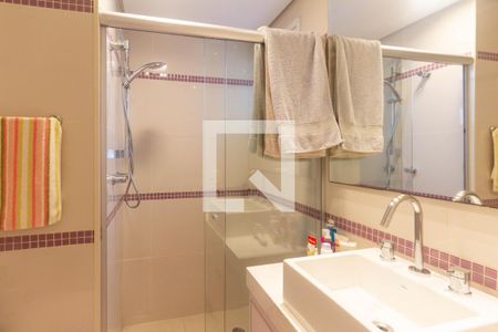 Apartamento à venda com 348m², 4 quartos e 4 vagas Apartamento à venda com 348m², 4 quartos e 4 vagasBanheiro do quarto 2