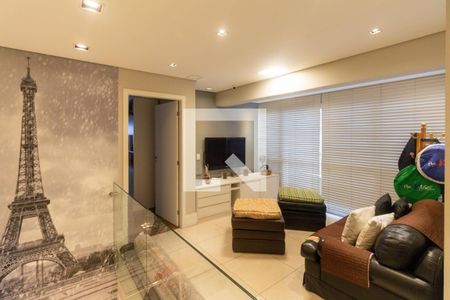 Apartamento à venda com 348m², 4 quartos e 4 vagas Apartamento à venda com 348m², 4 quartos e 4 vagasEscada