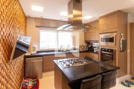 Apartamento à venda com 348m², 4 quartos e 4 vagas Apartamento à venda com 348m², 4 quartos e 4 vagasCozinha