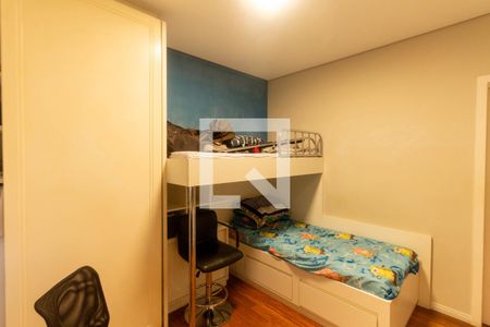 Apartamento à venda com 348m², 4 quartos e 4 vagas Apartamento à venda com 348m², 4 quartos e 4 vagasQuarto 4