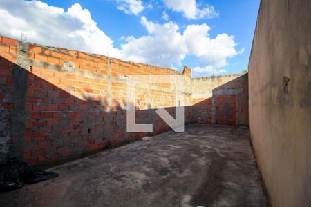 Casa para alugar com 115m², 3 quartos e 2 vagasQuintal