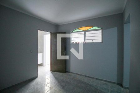 Casa para alugar com 115m², 3 quartos e 2 vagasQuarto
