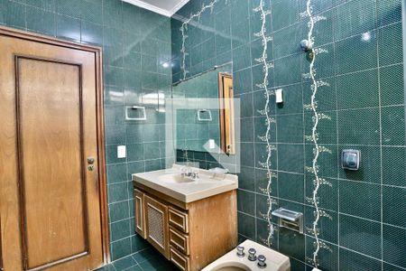 Casa à venda com 293m², 4 quartos e 2 vagasBanheiro do Quarto 1