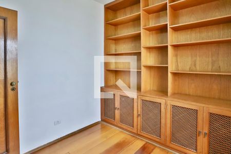 Casa à venda com 293m², 4 quartos e 2 vagasQuarto 3