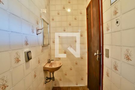 Casa à venda com 293m², 4 quartos e 2 vagasBanheiro 3