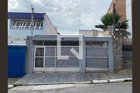 Casa à venda com 293m², 4 quartos e 2 vagasFachada