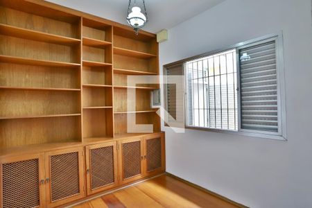 Casa à venda com 293m², 4 quartos e 2 vagasQuarto 3