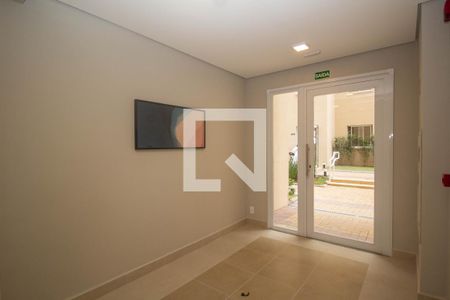 Apartamento à venda com 32m², 2 quartos e sem vaga Apartamento à venda com 32m², 2 quartos e sem vagaHall social