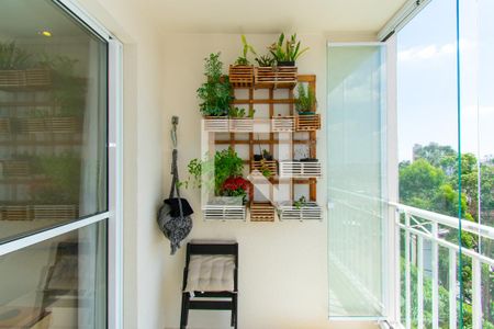 Varanda gourmet de apartamento à venda com 3 quartos, 75m² em Vila Paulo Silas, São Paulo