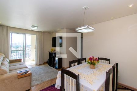 Sala de apartamento à venda com 3 quartos, 75m² em Vila Paulo Silas, São Paulo