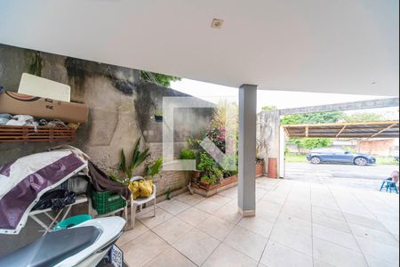 Vista da Sala de casa à venda com 3 quartos, 200m² em Vila Progresso, Santo André