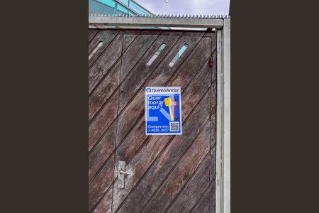 Casa à venda com 200m², 3 quartos e 3 vagas Casa à venda com 200m², 3 quartos e 3 vagasPlaca Instalada na Fachada