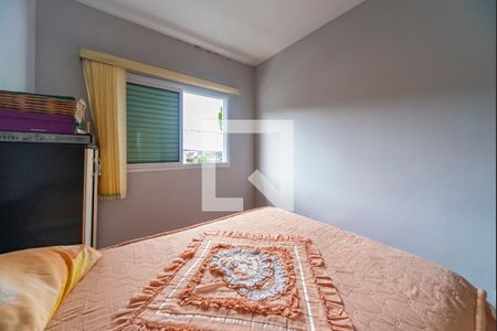 Casa à venda com 200m², 3 quartos e 3 vagas Casa à venda com 200m², 3 quartos e 3 vagasQuarto 2