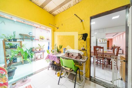 Casa à venda com 200m², 3 quartos e 3 vagas Casa à venda com 200m², 3 quartos e 3 vagasÁrea de Serviço