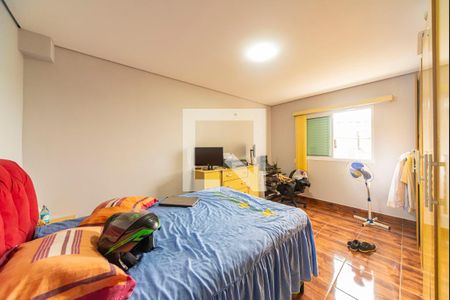 Casa à venda com 200m², 3 quartos e 3 vagas Casa à venda com 200m², 3 quartos e 3 vagasQuarto 3