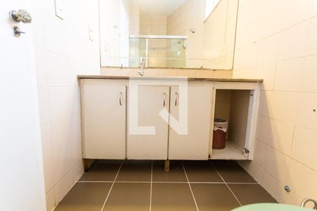 Apartamento para alugar com 290m², 4 quartos e 2 vagasArmário do Banheiro da Suíte