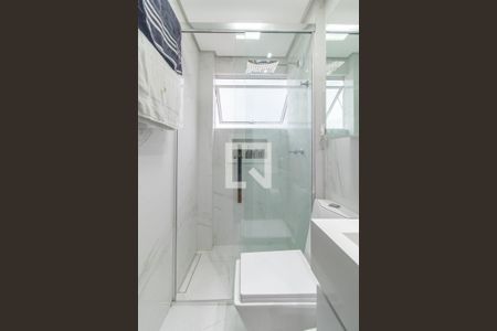 Banheiro de apartamento para alugar com 1 quarto, 44m² em Santana, Porto Alegre