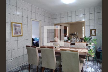 Casa à venda com 3 quartos, 200m² em Coqueiros, Belo Horizonte