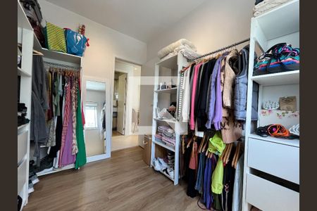 Apartamento à venda com 68m², 2 quartos e 1 vaga Apartamento à venda com 68m², 2 quartos e 1 vagaCloset