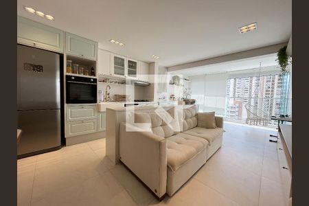 Sala  de apartamento à venda com 2 quartos, 68m² em Jardim Prudência, São Paulo