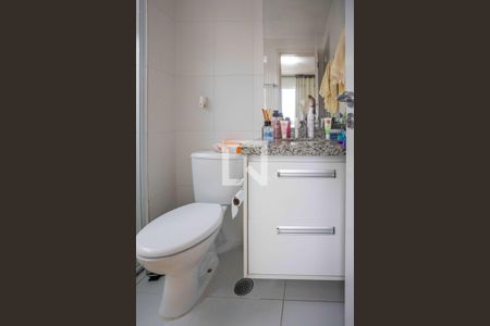 Apartamento à venda com 81m², 3 quartos e 1 vagaBanheiro da Suíte