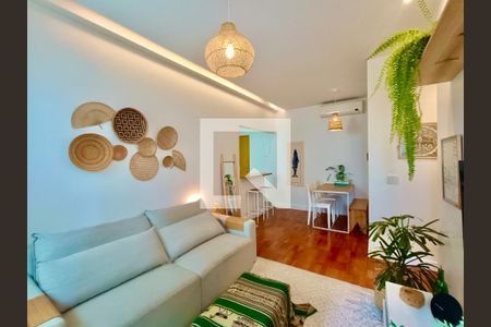 Apartamento para alugar com 70m², 2 quartos e 1 vaga Apartamento para alugar com 70m², 2 quartos e 1 vagaSala