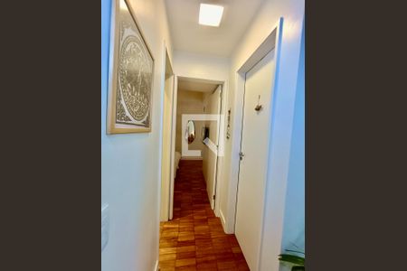 Apartamento para alugar com 70m², 2 quartos e 1 vaga Apartamento para alugar com 70m², 2 quartos e 1 vagaCorredor