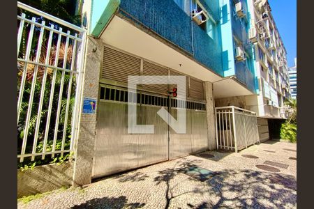 Apartamento para alugar com 70m², 2 quartos e 1 vaga Apartamento para alugar com 70m², 2 quartos e 1 vagaFachada com cartaz QA.